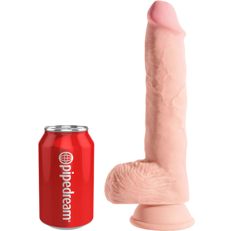 Penis realistico con sfere KING COCK, lunghezza 19.4 cm, leggero, con dettagli realistici e texture morbida.