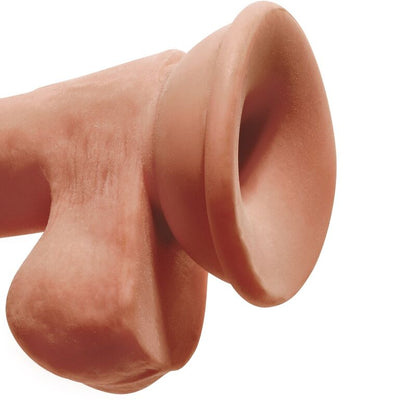 Dildo KING COCK PLUS 3D con sfere, lunghezza 17 cm, in silicone realistico, con dettagli anatomici visibili in immagine.