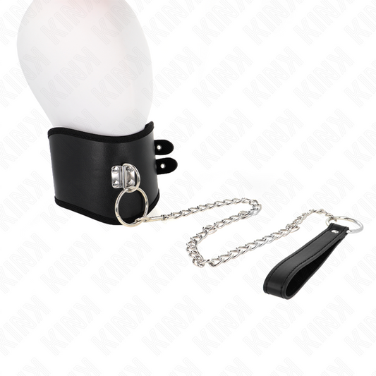 Collana KINK da 65 cm con cinturino largo regolabile tra 40 e 55 cm, in pelle nera, con dettagli decorativi.