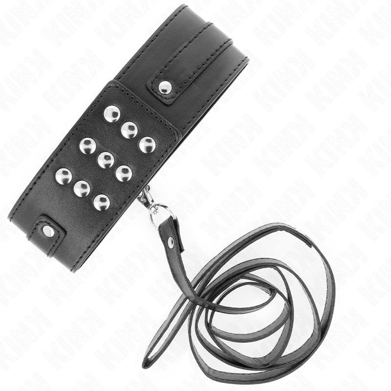 Collana con cintura regolabile KINK, lunghezza 116 cm, modello 1, in pelle nera, larghezza 5 cm, dettaglio di cinturino e chiusura.