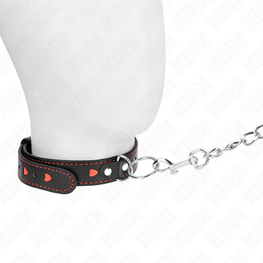 Collana con cinturino KINK in pelle nera lunga 65 cm con dettagli a cuore di 52,5 x 2,5 cm, stile bondage e accessori BDSM