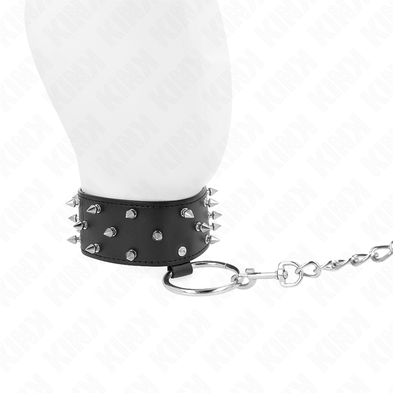 Collana con guinzaglio KINK in argento, modello 5 regolabile da 36 a 43 cm, con borchie, lunga 65 cm.