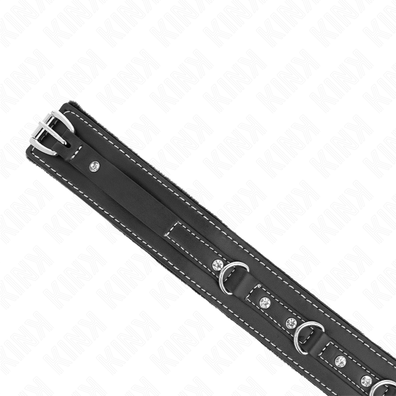 Collana in pelle PVC KINK con cintura da 105 cm, dettagli rivetti e strass, misura 41,5 x 4 cm, accessorio in stile bondage.