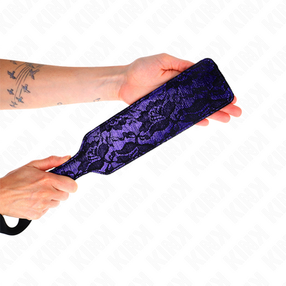 Palette in pelle KINK Impact & Touch, design scandalo, misura 37x7 cm, con superficie liscia e dettagli eleganti.