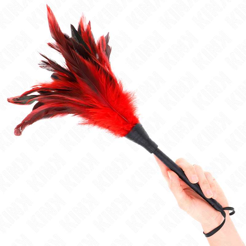 Piume di pollo rosse a forma di corno, lunga 36 cm, marca KINK Impact & Touch, decorazione originale e colorata.