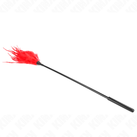 Piume multiple rosse KINK Impact & Touch, lunghe 45 cm, utilizzate per giochi sensoriali e stimolanti.