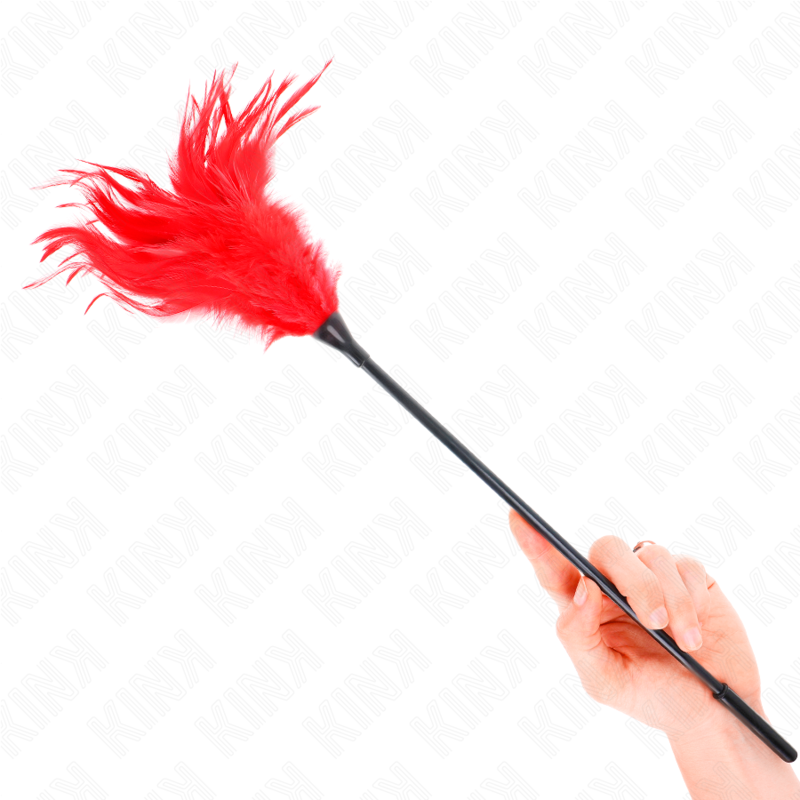 Piume multiple rosse KINK IMPACT & TOUCH, lunghezza 45 cm, con morbide penne rosse per stimolazione sensoriale.