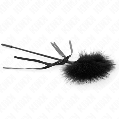 Penna a piume KINK Impact & Touch con fiocco, 35 cm, morbida e elegante per giochi sensoriali e stimolanti.
