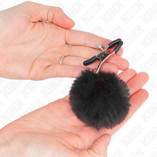 Morso per capezzoli KINK NIPPLE GRIP con sfera in ecopelliccia nera da 6 cm, morbido e avvolgente.