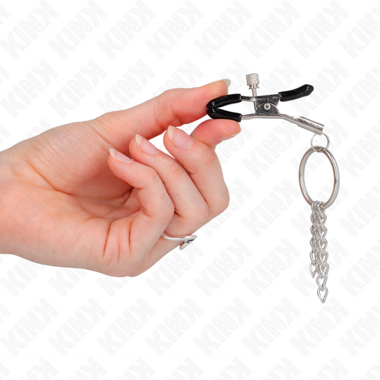 Morsetto per capezzolo KINK NIPPLE GRIP con ring e catenella argento, lunghezza 6 cm, in acciaio inox brillante.