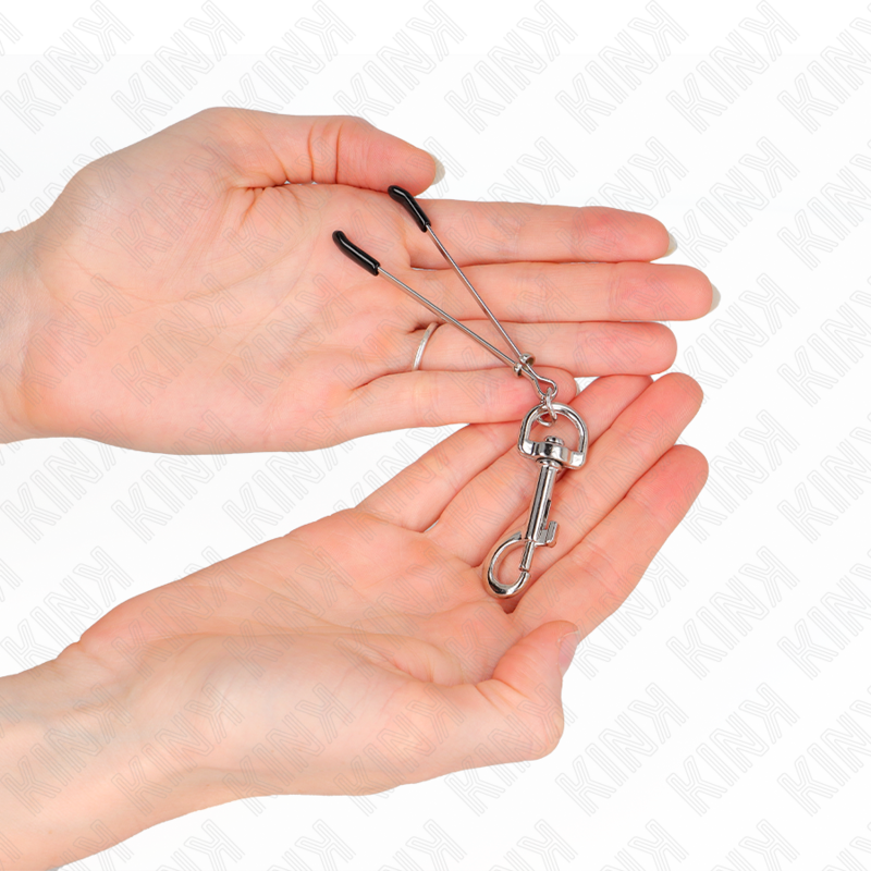 Pinza per capezzoli KINK Nipple Grip in argento, gancio sottile di 7 cm, con design elegante e dettagli metallici.