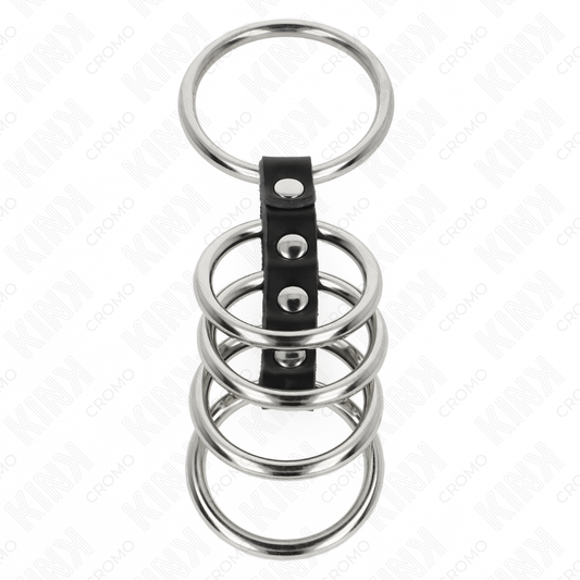 Anelli per pene KINK da 3,7 a 5 cm in metallo collegati da pelle, con dettagli e chiusure robusti, per gioco e stimolazione.