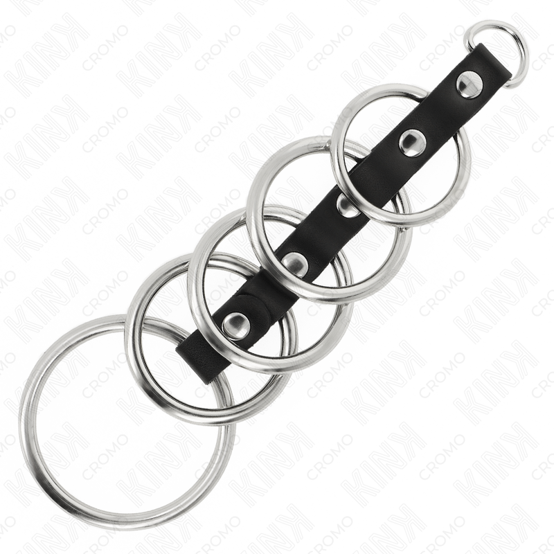 Anelli per pene in metallo KINK RING POWER, collegati da pelle, di diverse misure da 3,2 a 5 cm, su sfondo neutro.