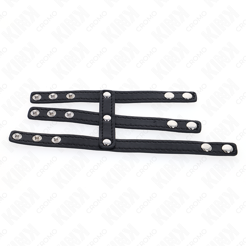 Anello per pene in pelle tripla con chiusura a pressione, prodotto dalla marca KINK RING POWER, visibile in primo piano.