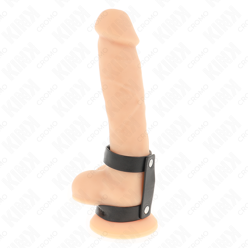 Anello per pene regolabile in pelle doppia della linea KINK RING POWER, mostrato in dettaglio nell'immagine.
