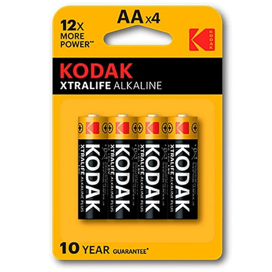 Batterie alcaline KODAK XTRALIFE AA LR6 in blister da 4 pezzi, con dettagli sulle etichette e confezione.