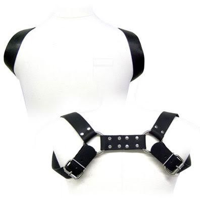 Imbracatura in pelle LEATHER BODY per fondina, dettagliata e resistente, visibile in primo piano con finiture di alta qualità.