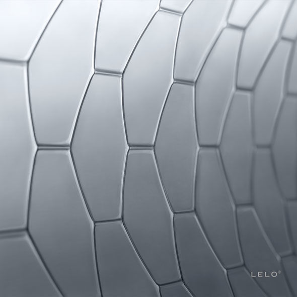 Scatola di preservativi LELO HEX con 36 unità, confezione elegante e compatta del marchio LELO.