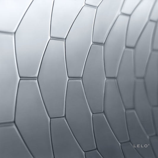 Scatola di preservativi LELO HEX con 36 unità, confezione elegante e compatta del marchio LELO.