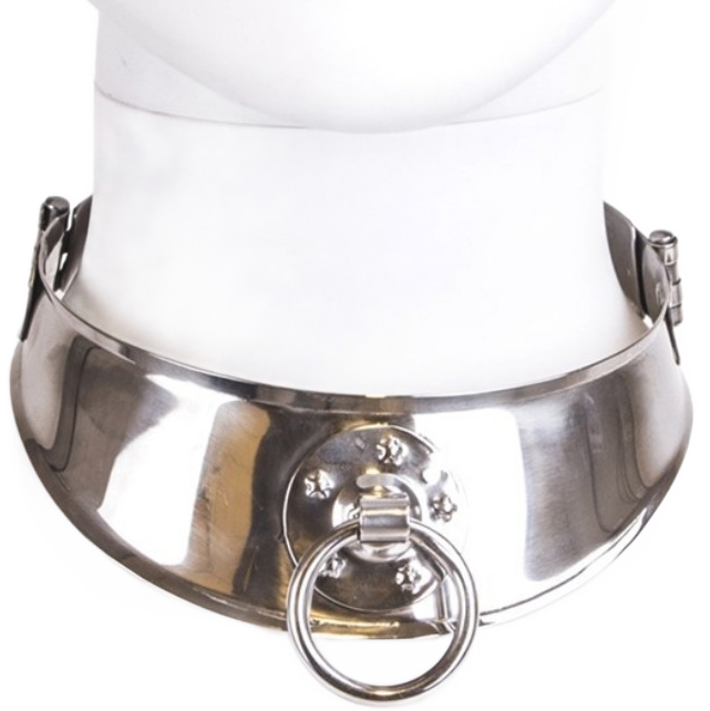 Collare di trattenuta METAL HARD in metallo con anello, robusto e resistente, ideale per applicazioni di sicurezza e controllo.
