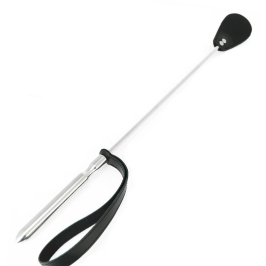 Frusta in pelle METAL HARD, robusta e resistente, ideale per addestramento e disciplina, con manico ergonomico robusto.
