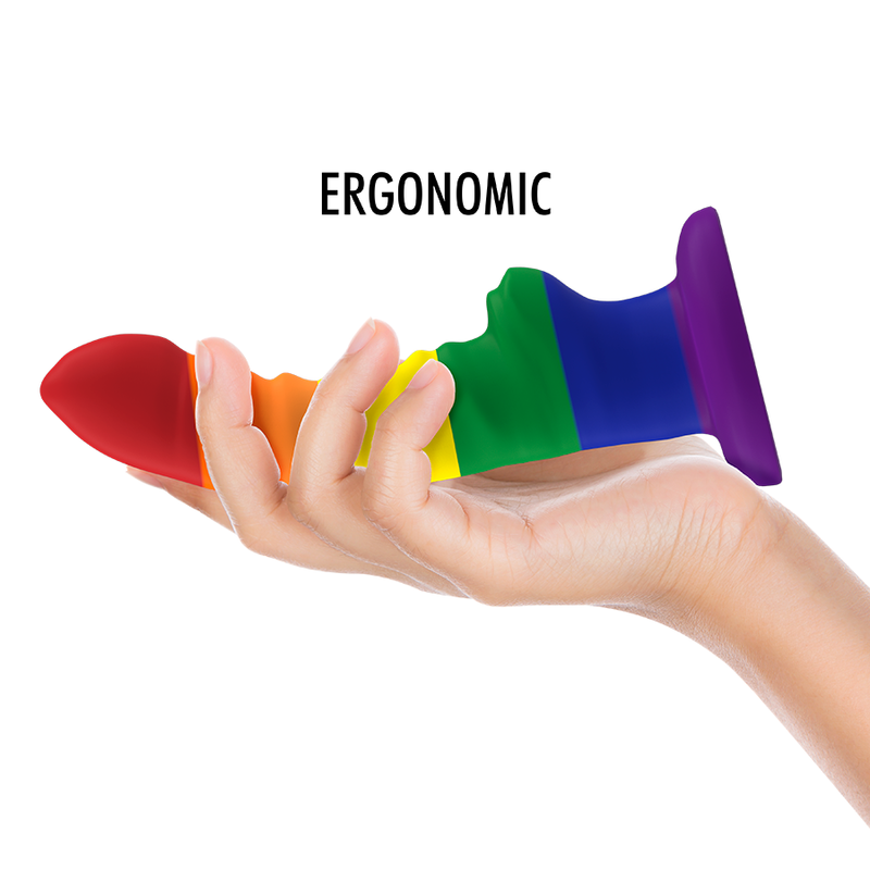 Dildo Colby Pride della linea Mythology Fantasy Dildo, dettaglio realistico e colorato, materiale in elastomero per piacere e comfort.