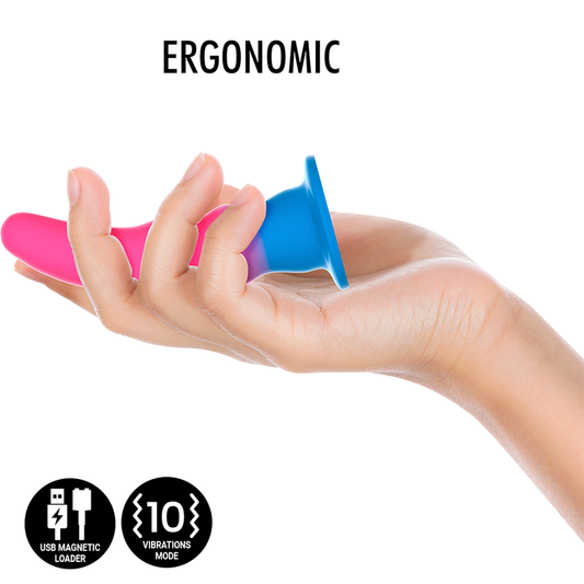 Dildo MYTHOLOGY KUNO UTOPIA S con tecnologia wireless, vibratore compatibile WatchMe, design realistico e ergonomico.