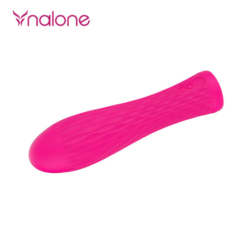 Vibratore Ian Mini Rosa di Nalone, piccolo e compatto, con design elegante e superficie liscia, ideale per stimolazione personale.