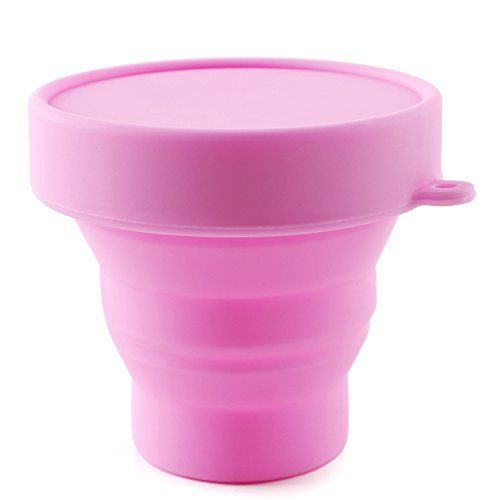 Sterilizzatore della coppa mestruale Nina Kiki, pratico e igienico, con superficie bianca e dettagli eleganti.