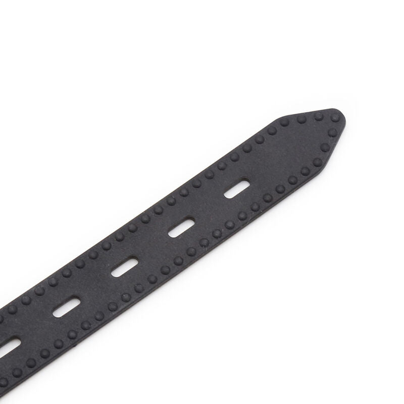 Bavaglio ad anello OHMAMA FETISH con catenelle e pinze per capezzoli, mostrato in primo piano, dettagli metallici e catenelle.