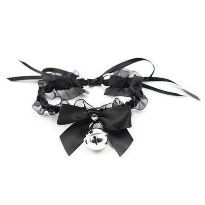 Collana fetish in pizzo OHMAMA FETISH, dettaglio di pizzo nero e design seducente, perfetta per look audaci e sensuali.