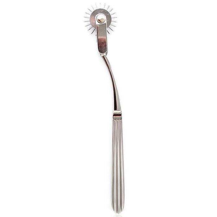 Lingua Fetish OHMAMA FETISH con punta a ruota spike, dettaglio della superficie con punte metalliche appuntite.
