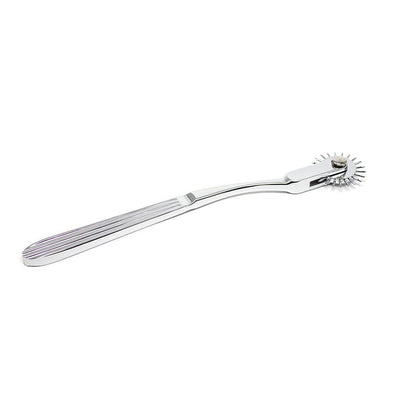Lingua fetish con punta a ruota spike di OHMAMA FETISH, dettagli con punte metalliche e design provocante.
