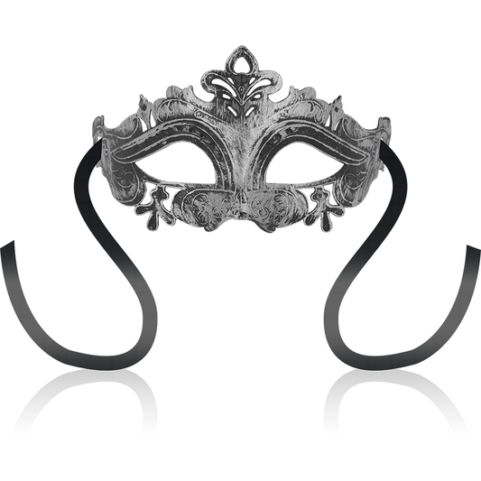 Maschera stile veneziano in argento di OHMAMA MASKS, elegante e dettagliata, perfetta per eventi e costumi.