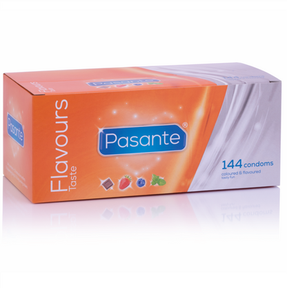 Preservativi Pasante con gusti assortiti in confezione da 155 unità, confezione con preservativi colorati e aromatizzati.