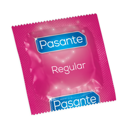 Preservativi Pasante regolari in confezione da 12, confezione con 12 preservativi di forma regolare e resistente.