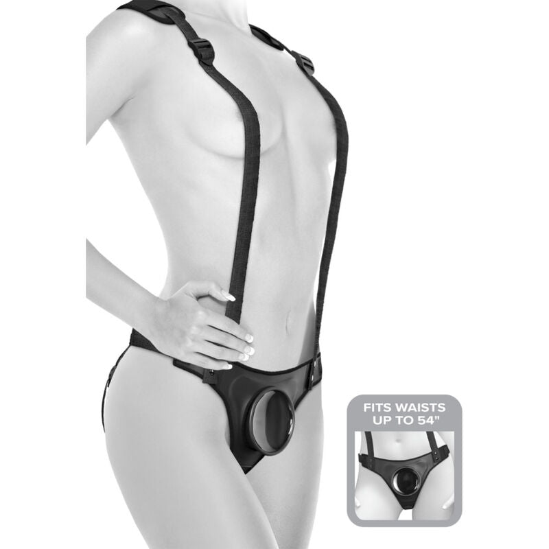 Imbracatura strap-on PIPEDREAMS Body Dock con bretelle regolabili, ideale per l'intimità e il gioco di ruolo.