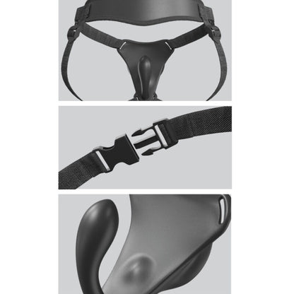 Imbracatura Body Dock G-Spot Pro di PIPEDREAMS, elegante e regolabile, visibile in primo piano in questa immagine.