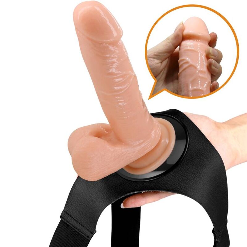 Imbragatura slip universale PRETTY LOVE con dildo naturale da 20 cm, materiale realistico e design confortevole.