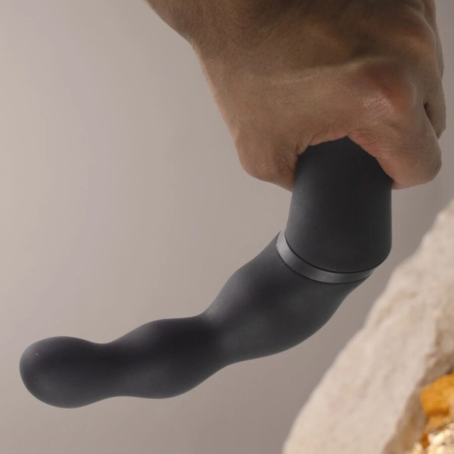 Adattatore nero per vibratore prostatico e anale ROCKS-OFF, design ergonomico e compatibile con vibratori prostatici.