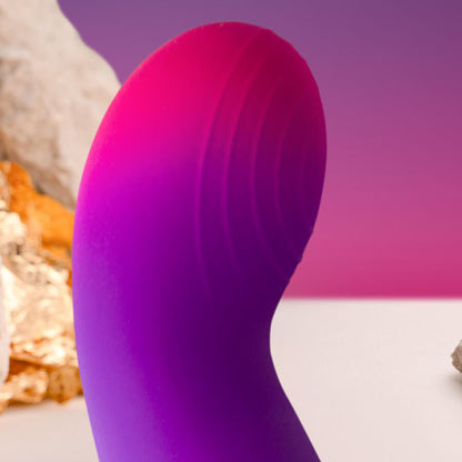 Vibratore discreto Rocks-Off Glow Girl Vibe di colore viola, design compatto e delicato, ideale per stimolazione personale.