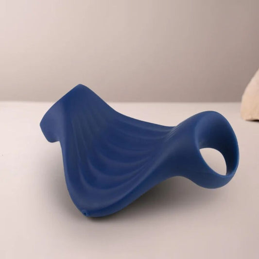 Masturbatore vibratore flessibile Palm di ROCKS-OFF in colore blu, design ergonomico e dettagli realistici.