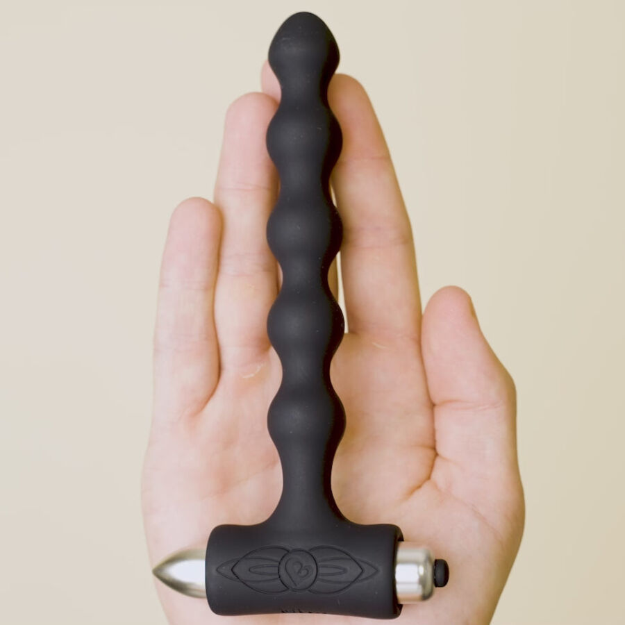 Plug anale vibratore nero ROCKS-OFF Petite Sensations Pearls, design compatto e decorativo con perle per stimolazione.
