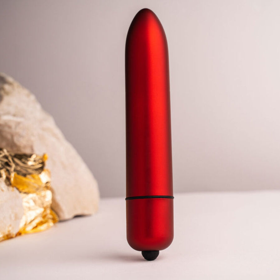 Batteria vibrante ROCKS-OFF RO-160 Rouge Allure, design compatto e rosso, visibile con dettagli di pulsanti e superficie liscia.