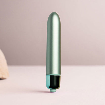 Bullet vibrante ROCKS-OFF RO-90 Aqua Lily verde acqua, design colorato e compatto per piacere e stimolazione.