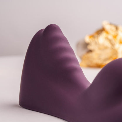 Vibratore Viola Ruby Glow da sedere di ROCKS-OFF, dispositivo rosa con dettagli in silicone per stimolazione.