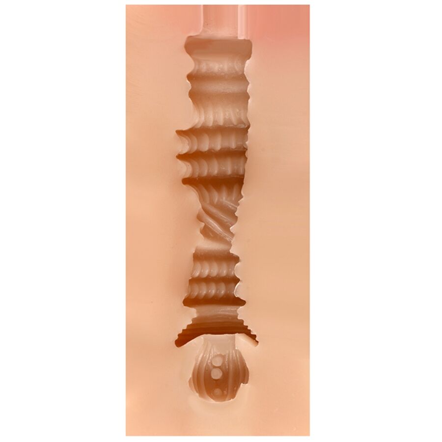 Masturbatore vagina Miriam di SHEQU, modello realistico in silicone, visibile in primo piano con dettagli anatomici.