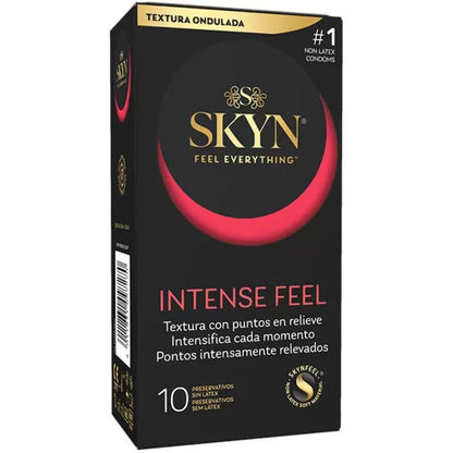 Preservativo SKYN Textured Intense Feel con design ondulato, confezione da 10 unità, con superficie rugosa per sensazioni aumentate.