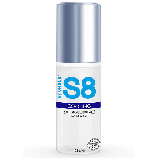 Lubrificante STIMUL8 S8 con effetto freddo, flacone da 125 ml, ideale per esperienze sensoriali e piacevoli.