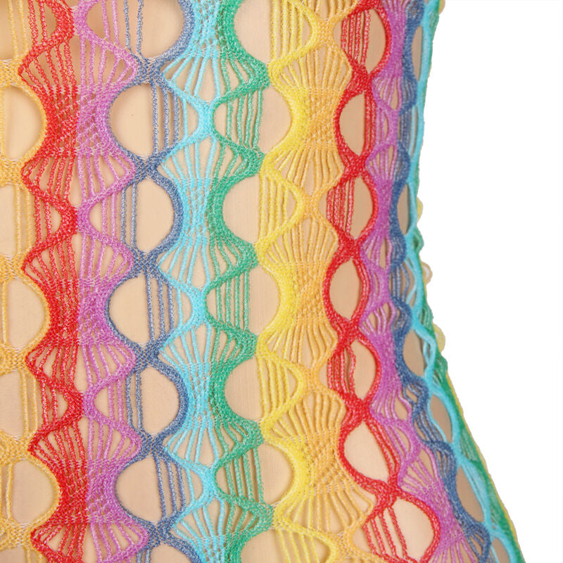 Vestito a rete SUBBLIME con spalle nude e stampa arcobaleno, taglia unica, mostrato indossato in dettaglio davanti.